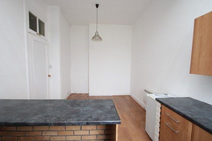 1 Bedroom Flat To Rent In Station Road, Dumbarton, G82