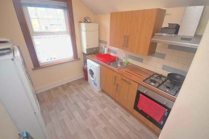 1 Bedroom Flat To Rent In Norris Road, Reading, RG6
