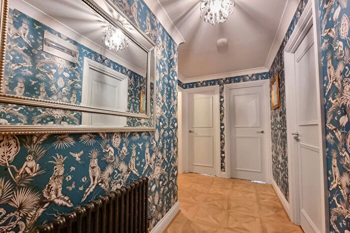 2 Bedroom Flat To Rent In Lock Approach, Port Solent, Portsmouth, PO6