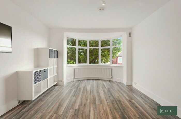 2 Bedroom Flat To Rent In Wrottesley Road, London, NW10