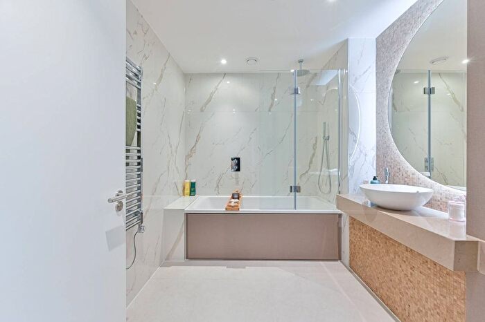 1 Bedroom Flat For Sale In Kidbrooke Village, Kidbrooke, SE3