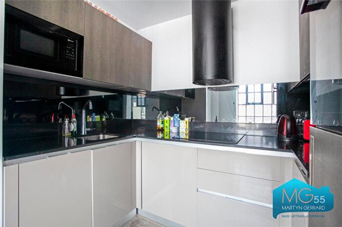1 Bedroom Apartment For Sale In Fortess Road, Kentish Town, London, NW5