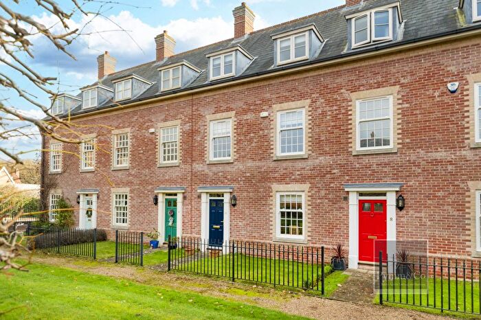 4 Bedroom Town House For Sale In Melton, Woodbridge, IP12
