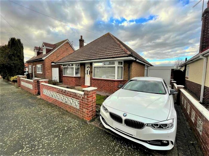 3 Bedroom Detached Bungalow To Rent In Colchester Road, Holland-on-sea, Clacton-on-sea, CO15