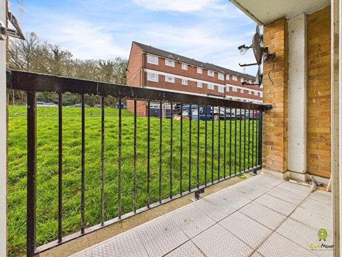 1 Bedroom Flat For Sale In Bostall Lane, London, SE2