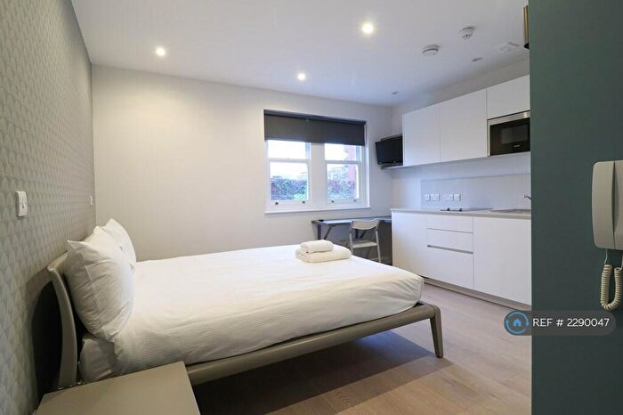 Studio To Rent In Lymington Road, London, NW6