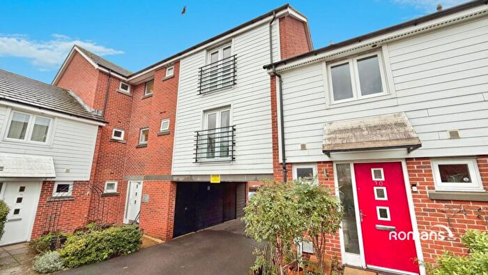 1 Bedroom Apartment For Sale In Englefield Way, Basingstoke, Hampshire, RG24