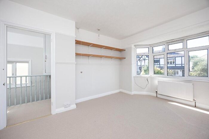 3 Bedroom End Of Terrace House For Sale In Coombe Road, Brighton, BN2