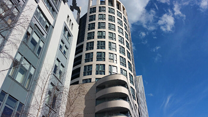 Studio To Rent In Eagle Point, City Road, London, EC1V