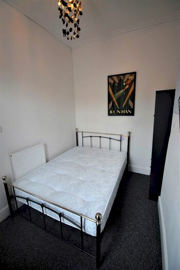 4 Bedroom Terraced House To Rent In Richmond Terrace, Stoke On Trent ST1