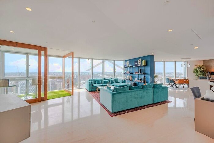 3 Bedroom Flat To Rent In The Tower, One St George Wharf, Vauxhall, SW8