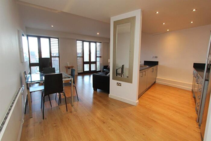 2 Bedroom Flat To Rent In Dock Street, Leeds, LS10