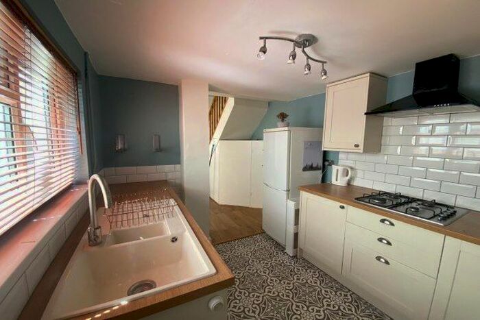 3 Bedroom Property To Rent In Aberystwyth Street, Cardiff, CF24