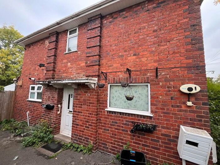 3 Bedroom Semi-detached House For Sale In Severne Rd, Birmingham, B27