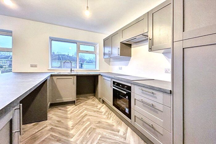2 Bedroom Bungalow For Sale In Thornes Moor Drive, Wakefield, West Yorkshire, WF2