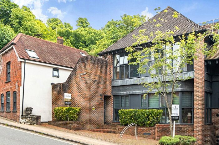 1 Bedroom Flat For Sale In Capitol House, Old Station Approach, Winchester, Hampshire, SO23
