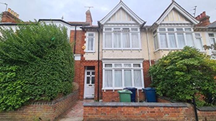 5 Bedroom Terraced House To Rent In Divinity Road, OX4