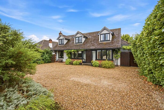 5 Bedroom Detached House For Sale In Buckland Road, Buckland, HP22