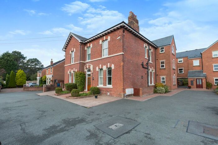 2 Bedroom Flat To Rent In Dean Court, Bamber Bridge, Preston, Lancashire, PR5