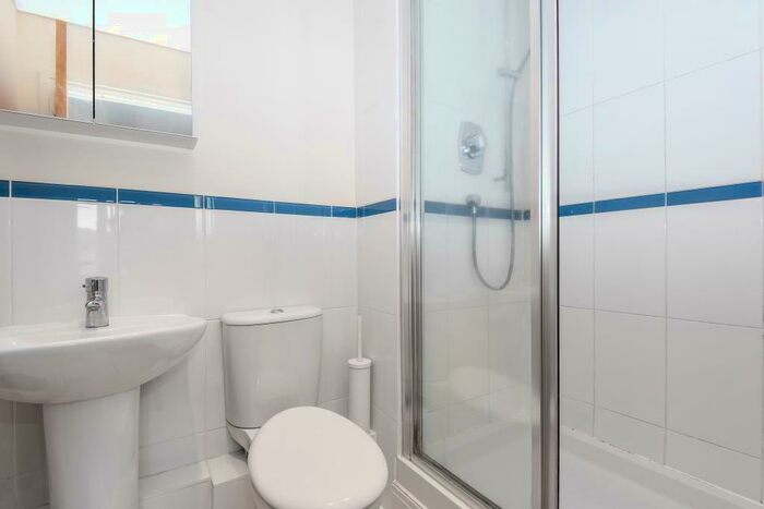 2 Bedroom Apartment To Rent In Ascot, Berkshire, SL5