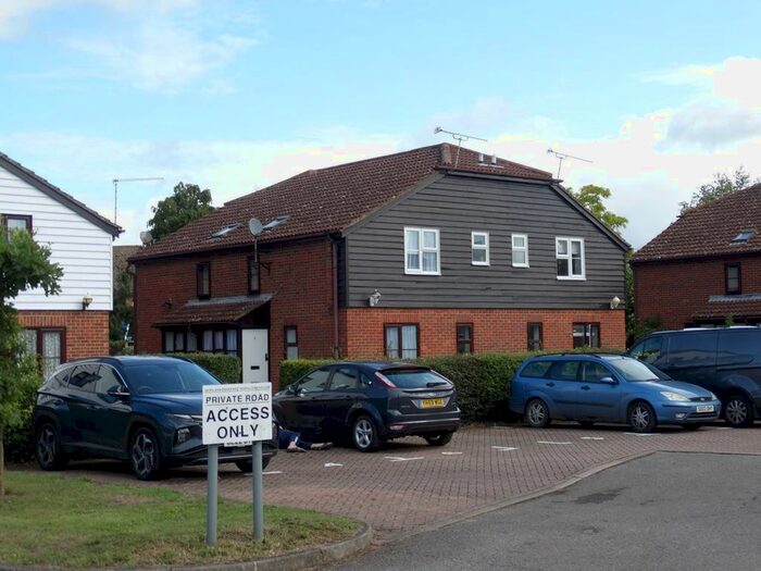 1 Bedroom End Of Terrace House To Rent In Oak Tree Close, Marden, Tonbridge, TN12