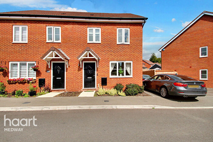 3 Bedroom Semi-Detached House For Sale In Redbrick Road, Rochester, ME1