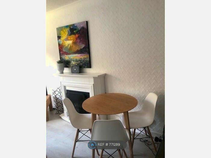 2 Bedroom Flat To Rent In Chamberlain Road, Glasgow, G13