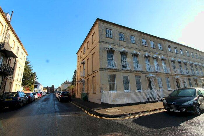 1 Bedroom Flat To Rent In Flat, London Road, Cheltenham, GL52