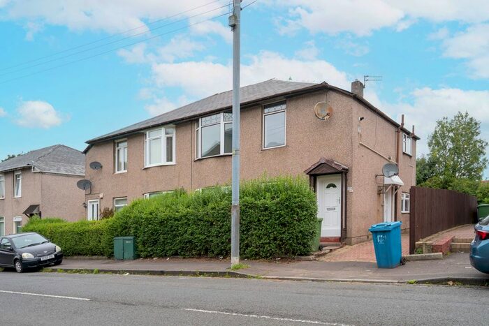 3 Bedroom Flat To Rent In Curtis Avenue, Glasgow, G44