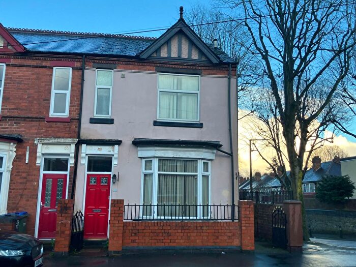 4 Bedroom End Of Terrace House To Rent In Hallam Street, West Bromwich, B71