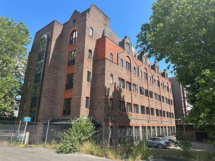 1 Bedroom Flat For Sale In Knightrider Street, Maidstone, ME15