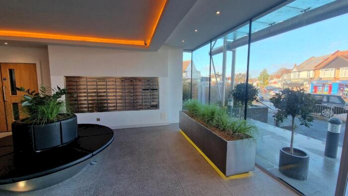 1 Bedroom Flat To Rent In Waddon House, Stafford Road, Croydon, CR0