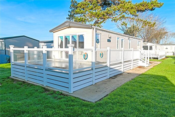 2 Bedroom Park Home For Sale In Chewton Sound, Hoburne Naish Holiday Park, Barton On Sea, Hampshire, BH25