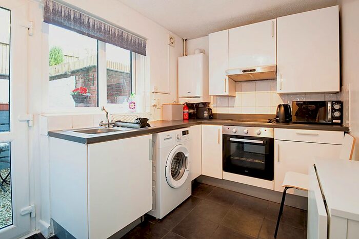 1 Bedroom Flat To Rent In Severn Grove, Pontcanna, Cardiff, CF11