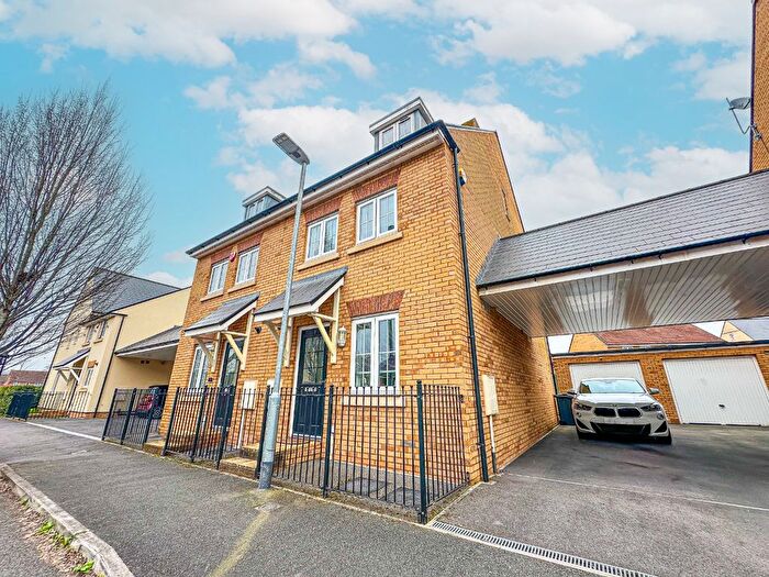 3 Bedroom Semi Detached House For Sale In Stubby Lane, Cheddon Fitzpaine, Taunton, Somerset, TA2