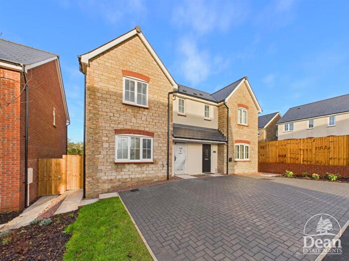 3 Bedroom Semi-Detached House For Sale In Old Dairy Way, Netherend, Lydney, GL15