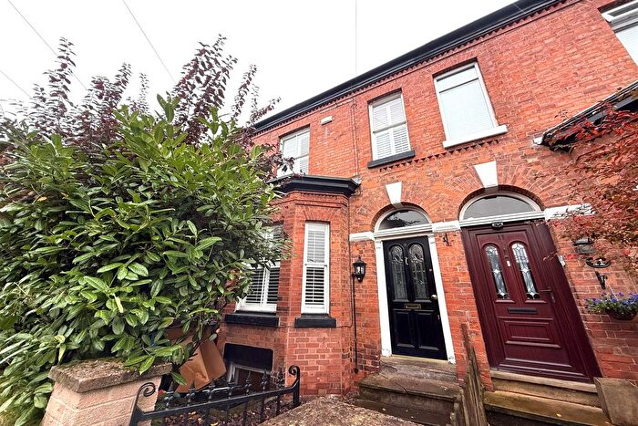4 Bedroom Terraced House To Rent In Southern Road, Sale, M33