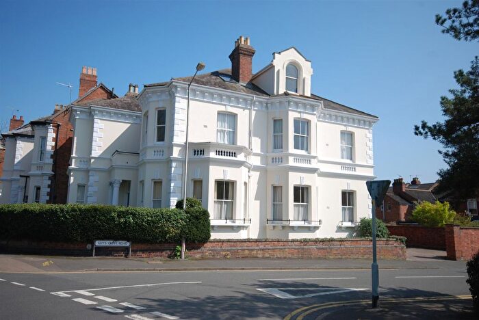 2 Bedroom Flat To Rent In Warwick Place, Leamington Spa, CV32