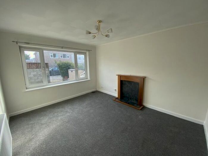 2 Bedroom Flat To Rent In Pwll Du Lane, Bishopton, Swansea, SA3