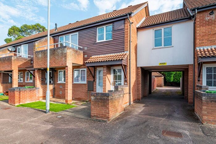 3 Bedroom Apartment For Sale In St. Margarets Gardens, Hoveton, NR12