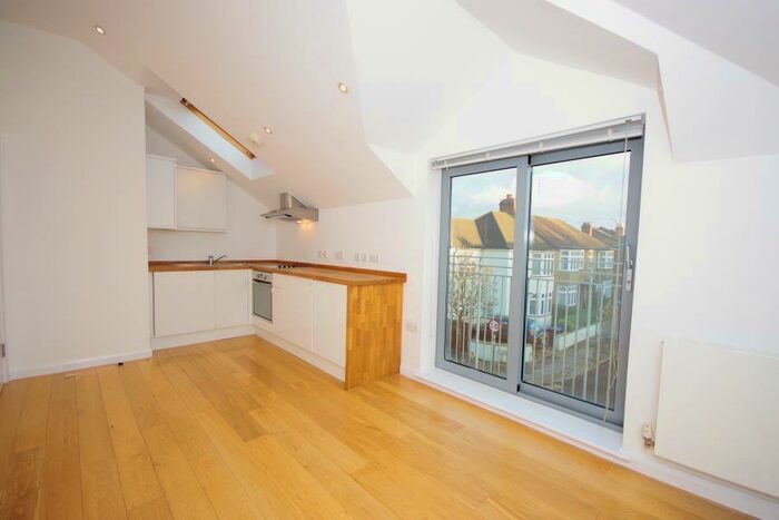 1 Bedroom Flat To Rent In Church Lane, East Finchley, N2