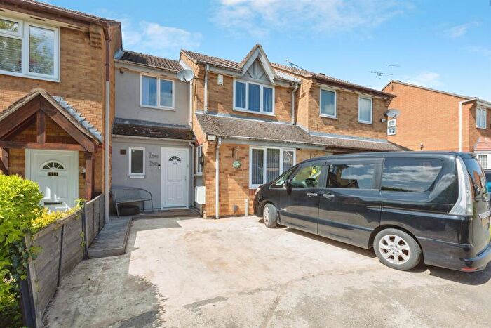 3 Bedroom Semi-Detached House For Sale In Cranesbill Road, Hamilton, Leicester, LE5