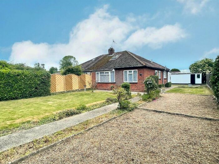 3 Bedroom Bungalow To Rent In Hambledon Road, Denmead, Waterlooville, PO7