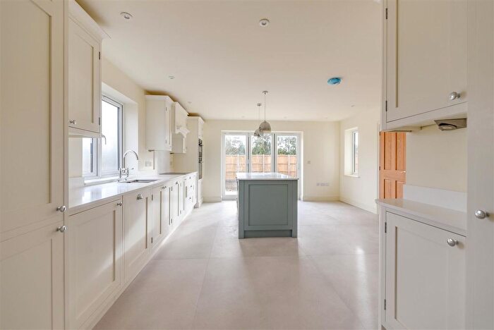 4 Bedroom Detached House For Sale In Long Street, Hanslope, Milton Keynes, MK19
