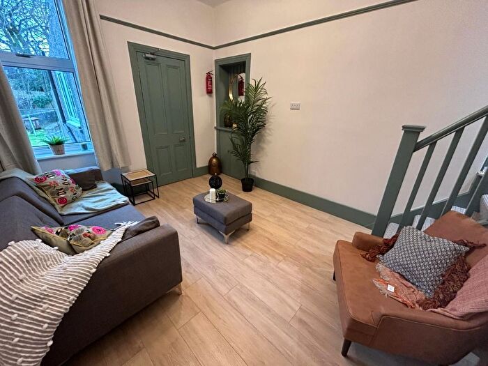 3 Bedroom Flat To Rent In Clifton Road, City Centre, Aberdeen, AB24