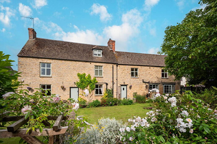 5 Bedroom Village House For Sale In Magdalen House, Farthinghoe, Northants, NN13
