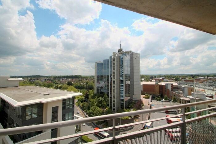 2 Bedroom Flat To Rent In Crown Heights, Alencon Link, Basingstoke, RG21