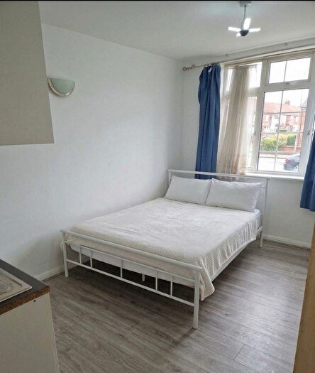 Studio To Rent In London, HA0