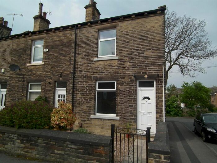2 Bedroom Terraced House To Rent In Queen Street, Greengates, Bradford, BD10