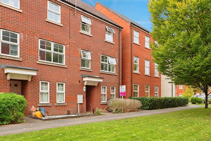 5 Bedroom Property For Sale In Greenlawn Walk, Leicester, LE4